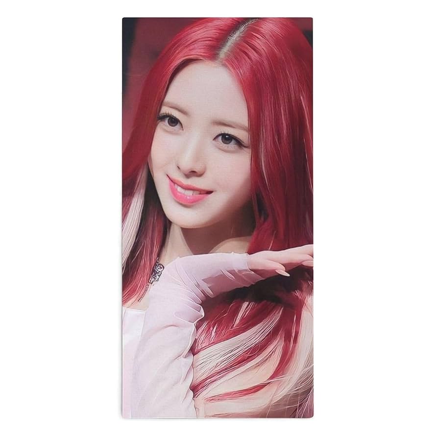 Amazon｜イッチ ITZY ユナ フェイスタオル 超柔フェイスタオル